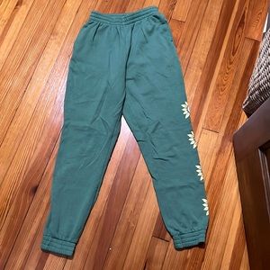 Preppy Green Sunflower Sweatpants 🌻💚